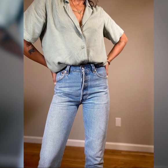 Re/done vintage Levi’s high rise ankle crop 23 light wash - Picture 3 of 3